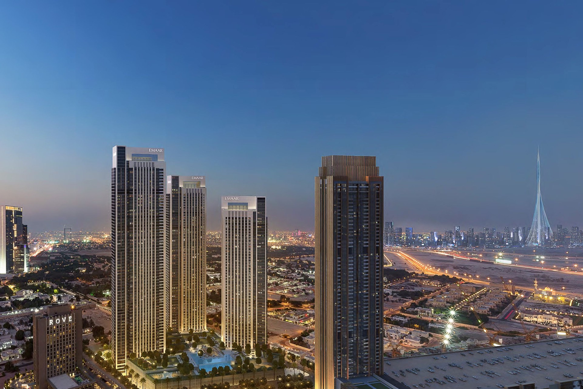 Centrally located luxury apartment in Downtown Dubai: Image 1