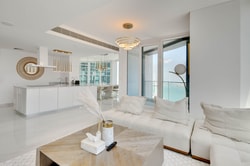 Five Star, Beach View Apartment on Jumeirah Beach Residence: Image 3
