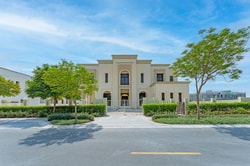 Genuine Listing Golf Course View Tailored Mansion: Image 3