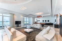 Fully Furnished Loft-style Penthouse Apartment in Dubai Marina: Image 3