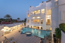 Exclusive Magnificent Villa in Emirates Hills: Image 3