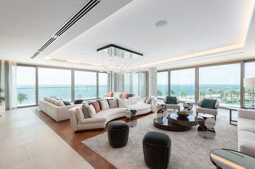 Stunning Apartment with Sea Views on Palm Jumeirah: Image 2