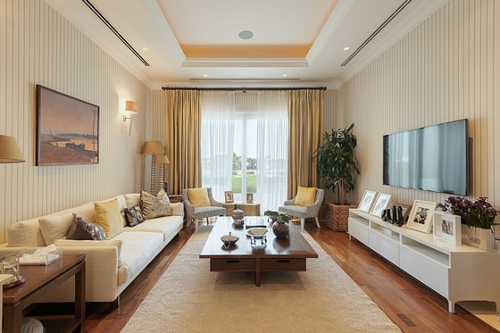 Golf Course Luxury Villa with Skyline Views in Emirates Hills: Image 17