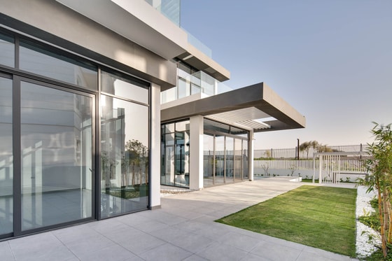 Brand-new Custom-built Villa in Dubai Hills Estate: Image 30