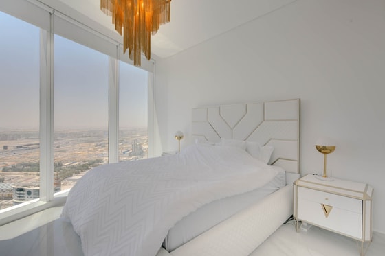 Five Star, Beach View Apartment on Jumeirah Beach Residence: Image 11