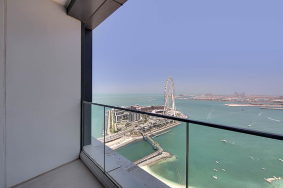 Five Star, Beach View Apartment on Jumeirah Beach Residence: Image 16