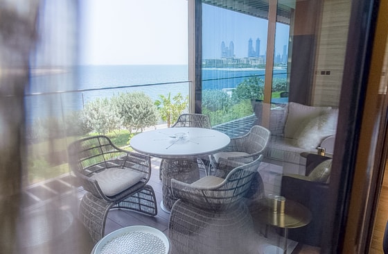 Furnished Sea Facing Apartment On Jumeirah Bay Island: Image 13