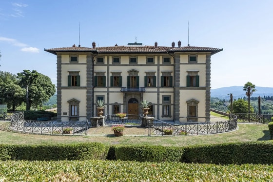Majestic Neo-Classical Villa, picture 1