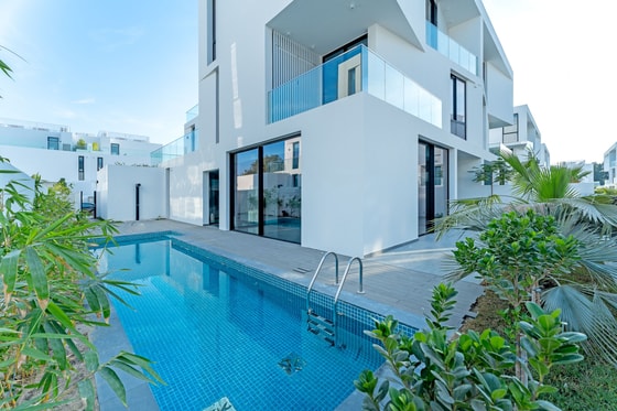 Luxury Off Plan Villa with Pool in Al Barari: Image 11