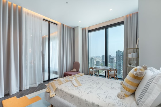 Spacious Luxury Simplex with Balcony in Five-Star One Za’abeel Residence: Image 12