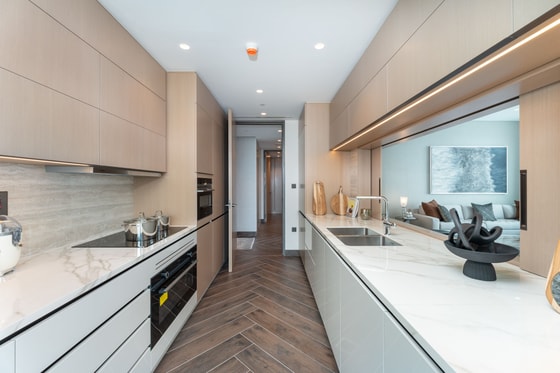 Modern Duplex with The Dubai Frame Views in One Za’abeel Luxury Residence: Image 8