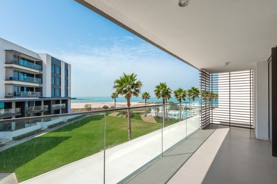 Stunning Sea View Apartment in Luxury Jumeirah beach Resort: Image 10