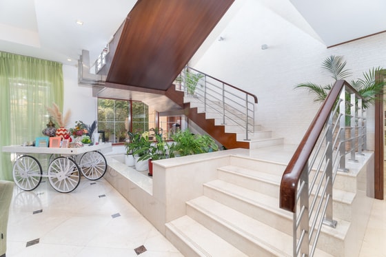 Bespoke Luxury Mansion Villa in Jumeirah Islands: Image 10