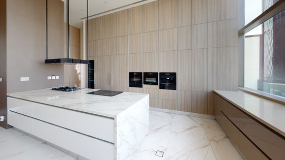 Exclusive Full Floor Luxury Waterfront Apartment in Dubai Marina: Image 20