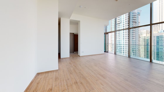 Exclusive Full Floor Luxury Waterfront Apartment in Dubai Marina: Image 9
