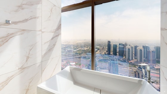Exclusive Full Floor Luxury Waterfront Apartment in Dubai Marina: Image 14