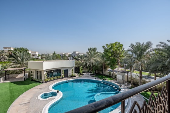 Extraordinary Extended Luxury Villa with Pool in Emirates Hills: Image 24