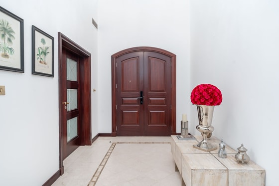 Rare Type Luxury Garden Homes Villa on Palm Jumeirah: Image 14