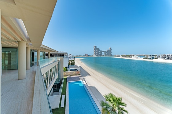 Luxurious Custom-built Villa on Palm Jumeirah: Image 38