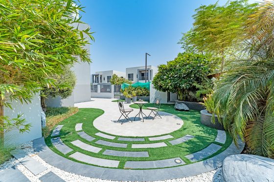 5 bedrooms Sidra Upgraded villa  Prime location Park View: Image 2