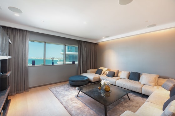 Stunning Apartment with Sea Views on Palm Jumeirah: Image 28
