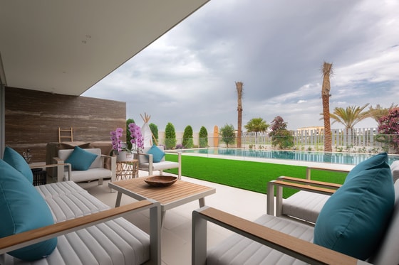 Luxury Modern 7 Bed | Golf Course Fairway Views: Image 21
