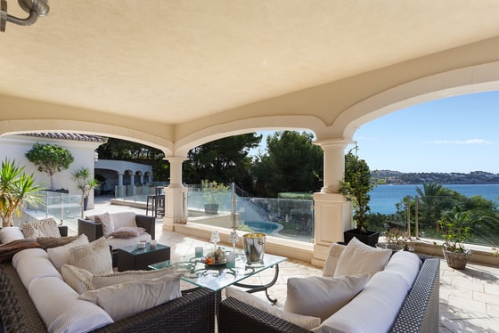Elegant Villa with Sea Views in Costa de la Calma: Image 13