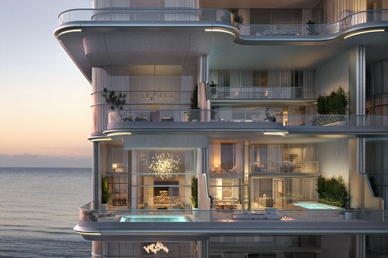 Gorgeous Beachfront Duplex Apartment with City Skyline Views on Palm Jumeirah: Image 8