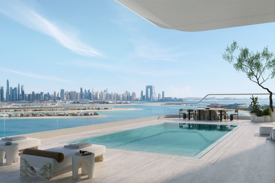 Gorgeous Beachfront Duplex Apartment with City Skyline Views on Palm Jumeirah: Image 1