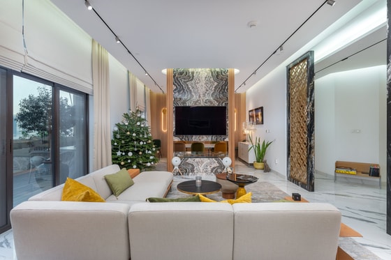 Award Winning Fairmont Penthouse on Palm Jumeirah: Image 11
