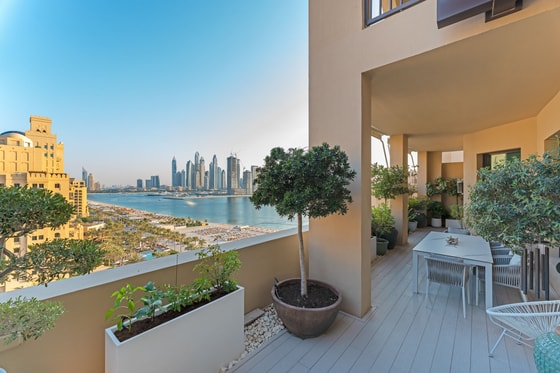 Award Winning Fairmont Penthouse on Palm Jumeirah: Image 6