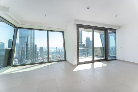 Stunning Full Burj Khalifa Views Apartment in Downtown Dubai: Image 4