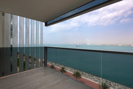 Stunning Sea View Apartment on Palm Jumeirah: Image 6