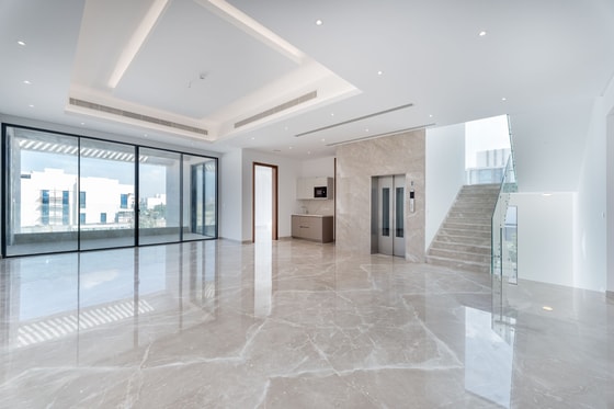 Brand New Luxury Villa in Dubai Hills Estate: Image 12