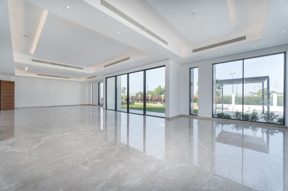 Brand New Luxury Villa in Dubai Hills Estate: Image 14