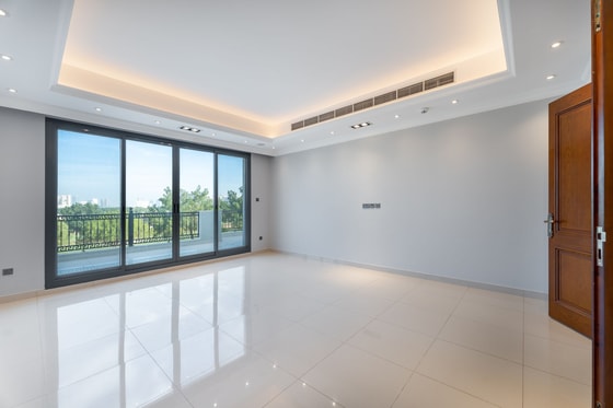 Stunning Palatial Luxury villa in Jumeirah Golf Estates: Image 7