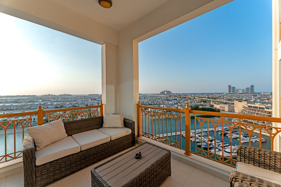 Gorgeous Corner Apartment in Luxury Palm Jumeirah: Image 21