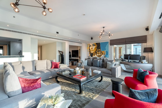 Gorgeous Corner Apartment in Luxury Palm Jumeirah: Image 20