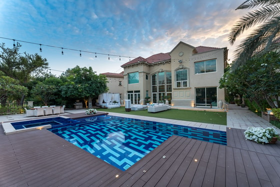 Exclusive and Extended Luxury Villa in Jumeirah Islands: Image 28