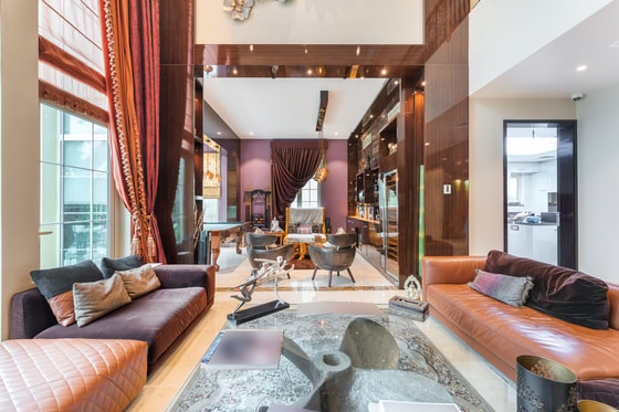 Exclusive and Extended Luxury Villa in Jumeirah Islands: Image 10