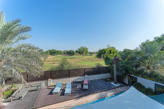 Exclusive Golf Course View Villa in Jumeirah Golf Estates: Image 16
