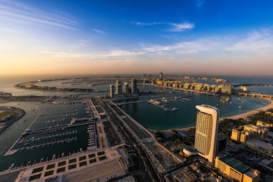 Fully Renovated Loft-style Penthouse Apartment in Dubai Marina: Image 20