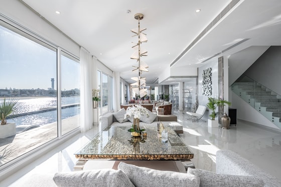 One-of-a-kind ultra-luxury Mansion Villa on Palm Jumeirah: Image 7