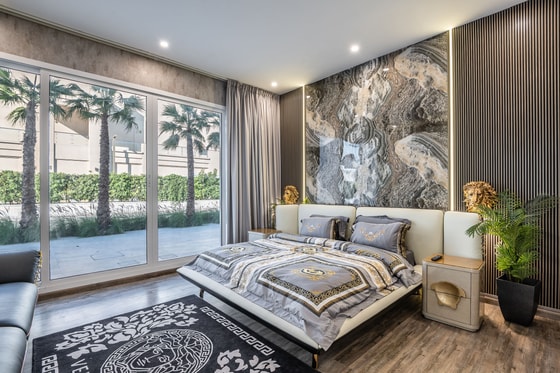 One-of-a-kind ultra-luxury Mansion Villa on Palm Jumeirah: Image 17