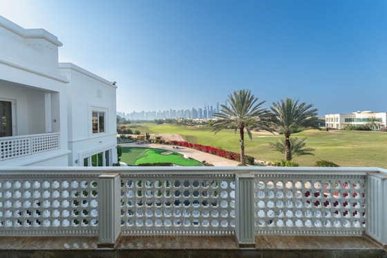 Exclusive Magnificent Villa in Emirates Hills: Image 4