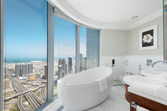 Unique Sky Collection Penthouse | Beautiful Burj Views: Image 5