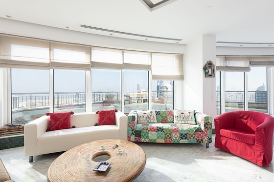 Unique Upgraded 3BR + Maids | Stunning Views: Image 1