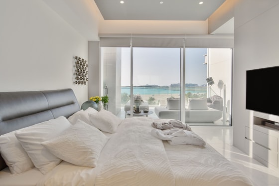 Upgraded sea view apartment in JBR: Image 18