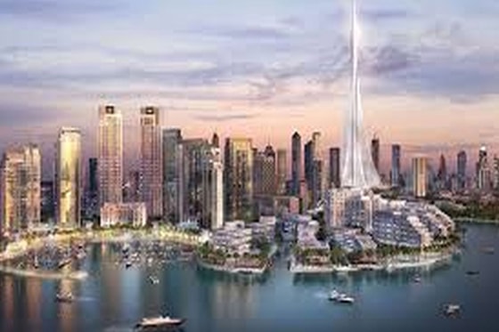 Chic, luxury apartment in central Dubai Creek Harbour district: Image 12