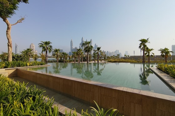 Exclusive Resale Luxury Apartment on Palm Jumeirah: Image 30